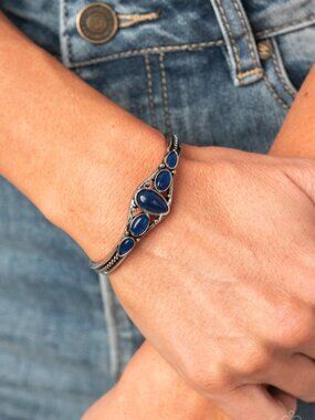 Paparazzi Jewelry Accessories - Dream Beam - Blue Bracelet - Vintage